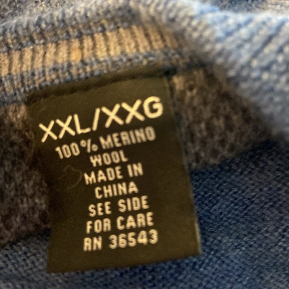 Calvin Klein Mens 100% Merino Wool V Neck Cardigan Sweater Sz XXL Blue - Picture 4 of 4